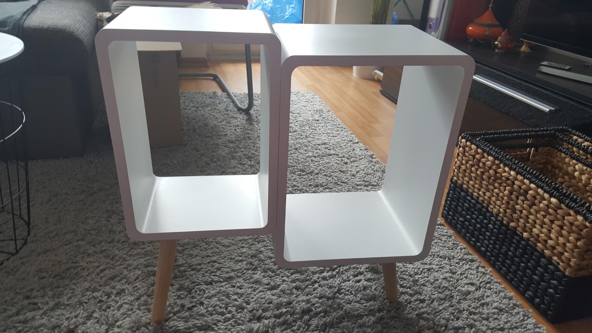 Süßer kleiner Schrank