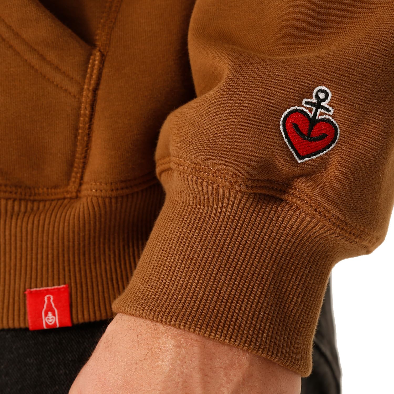 astra-kapuzenpullover-hoodie-braun-mit-brust-und-rmelstick image 8