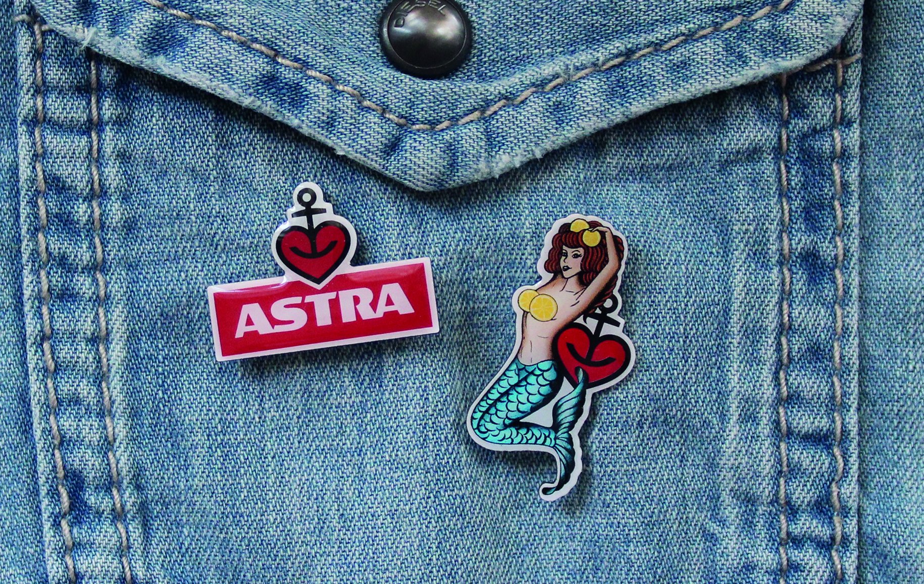 astra-metall-anstecker-pin-2er-set-meerjungfrau-st-pauli image 2