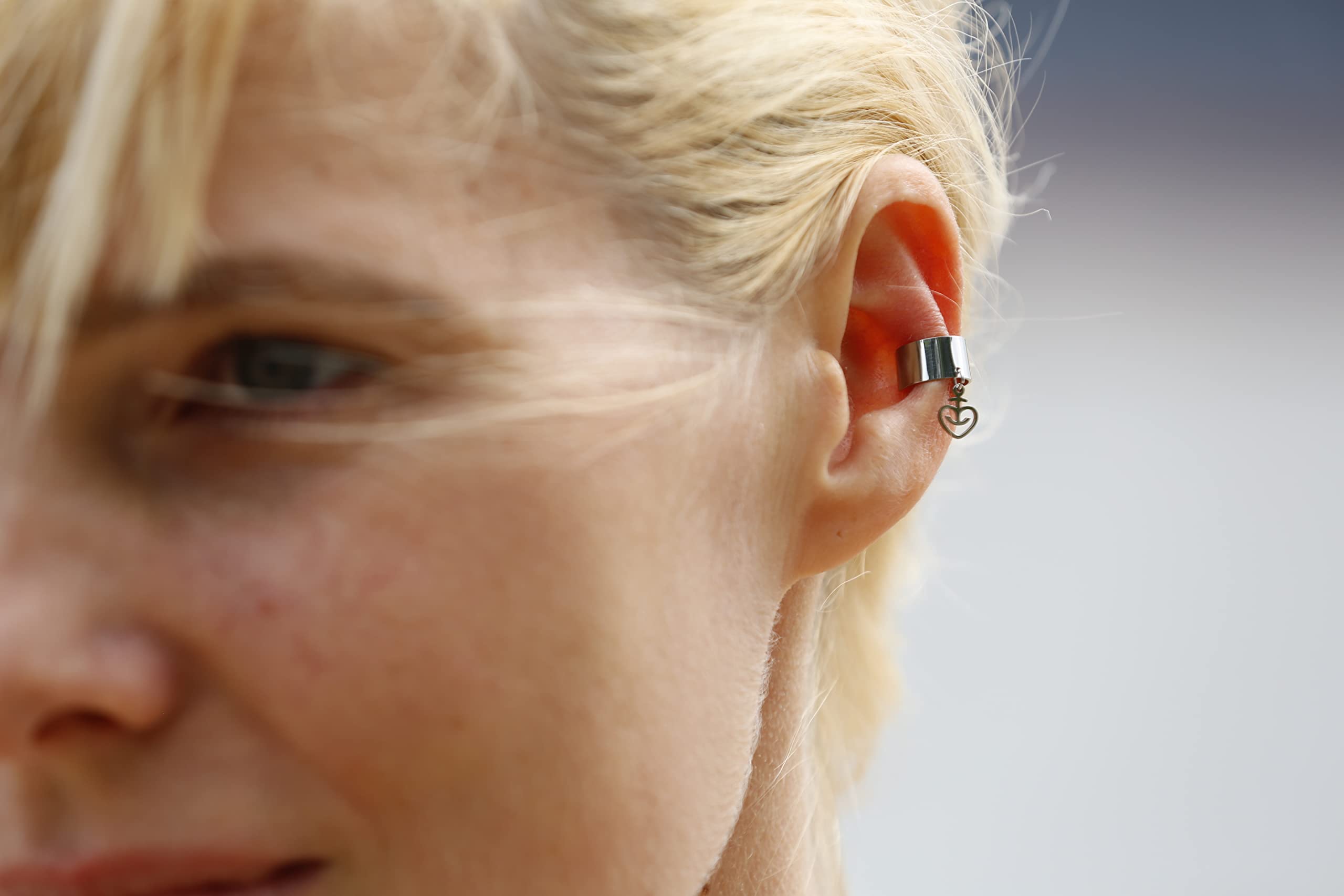 astra-big-ear-cuff-ohrklemme-mit-herzanker-anh-nger-aus-edelstahl image 6
