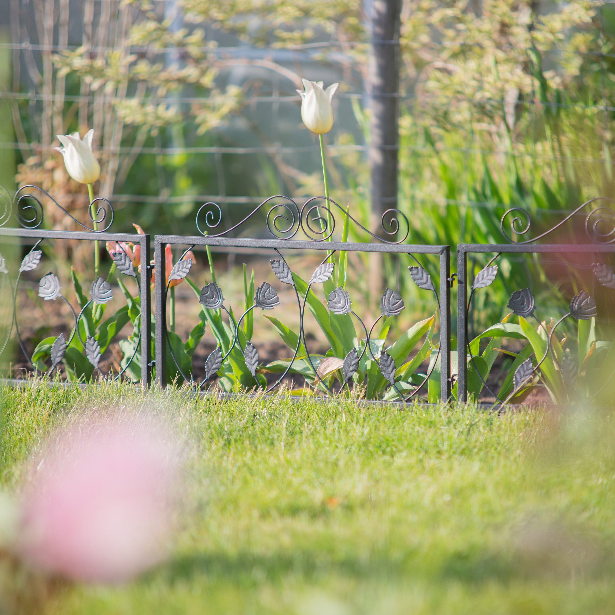 relaxdays-beetzaun-metall-goth-beeteinfassung-zum-stecken-4-zaunelemente-225-x-4 image 2