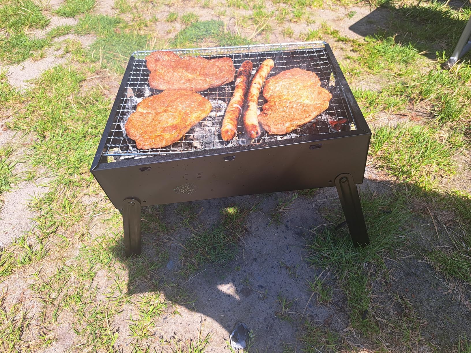Praktischer Grill
