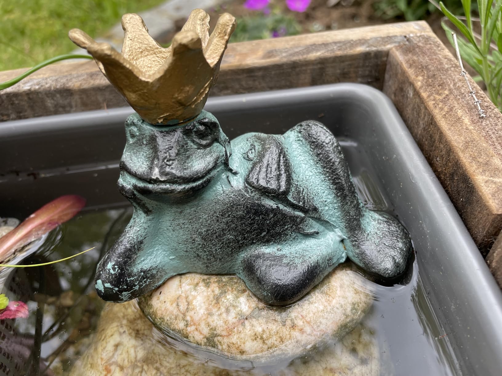 Kleiner Hingucker am Teich