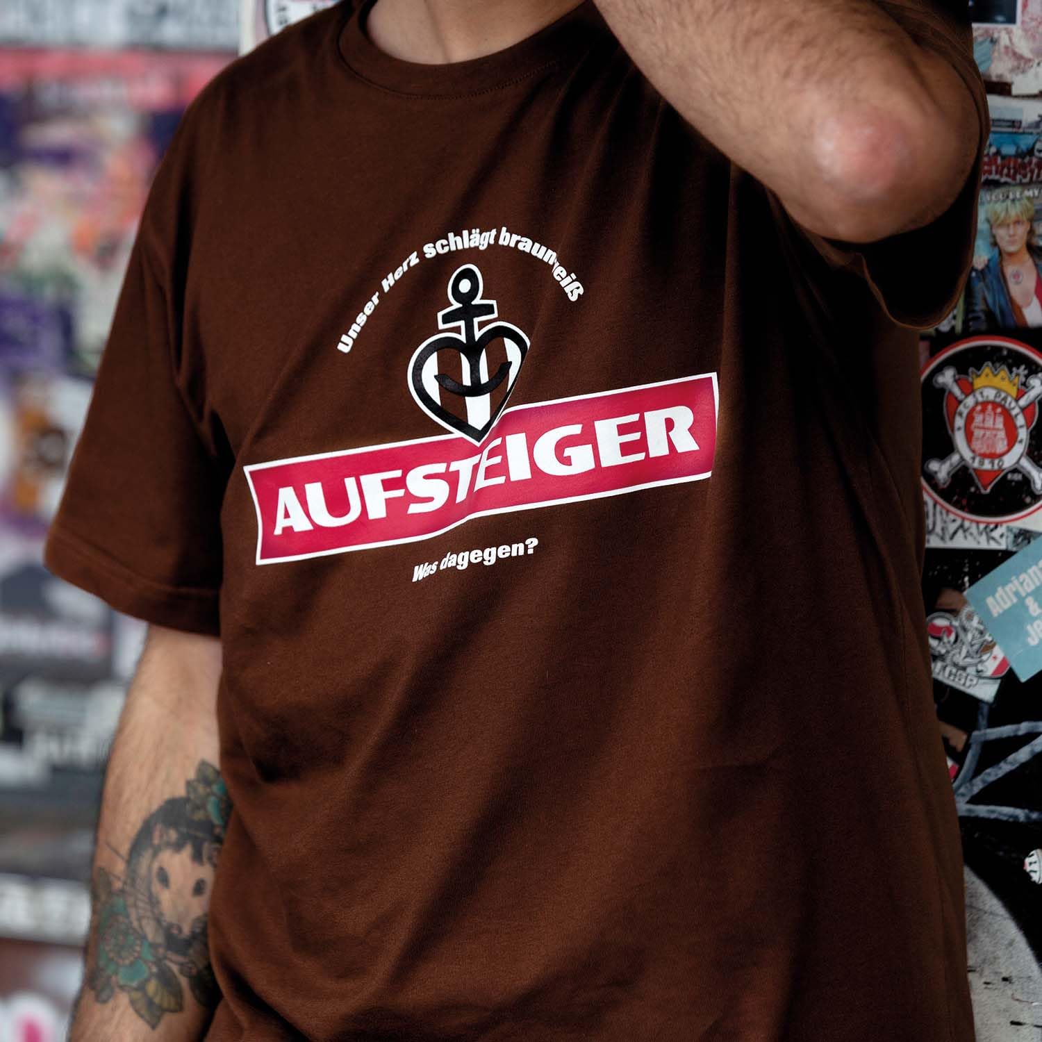 astra-fc-st-pauli-1-liga-aufsteiger-t-shirt-2024-100-baumwolle-braun image 7
