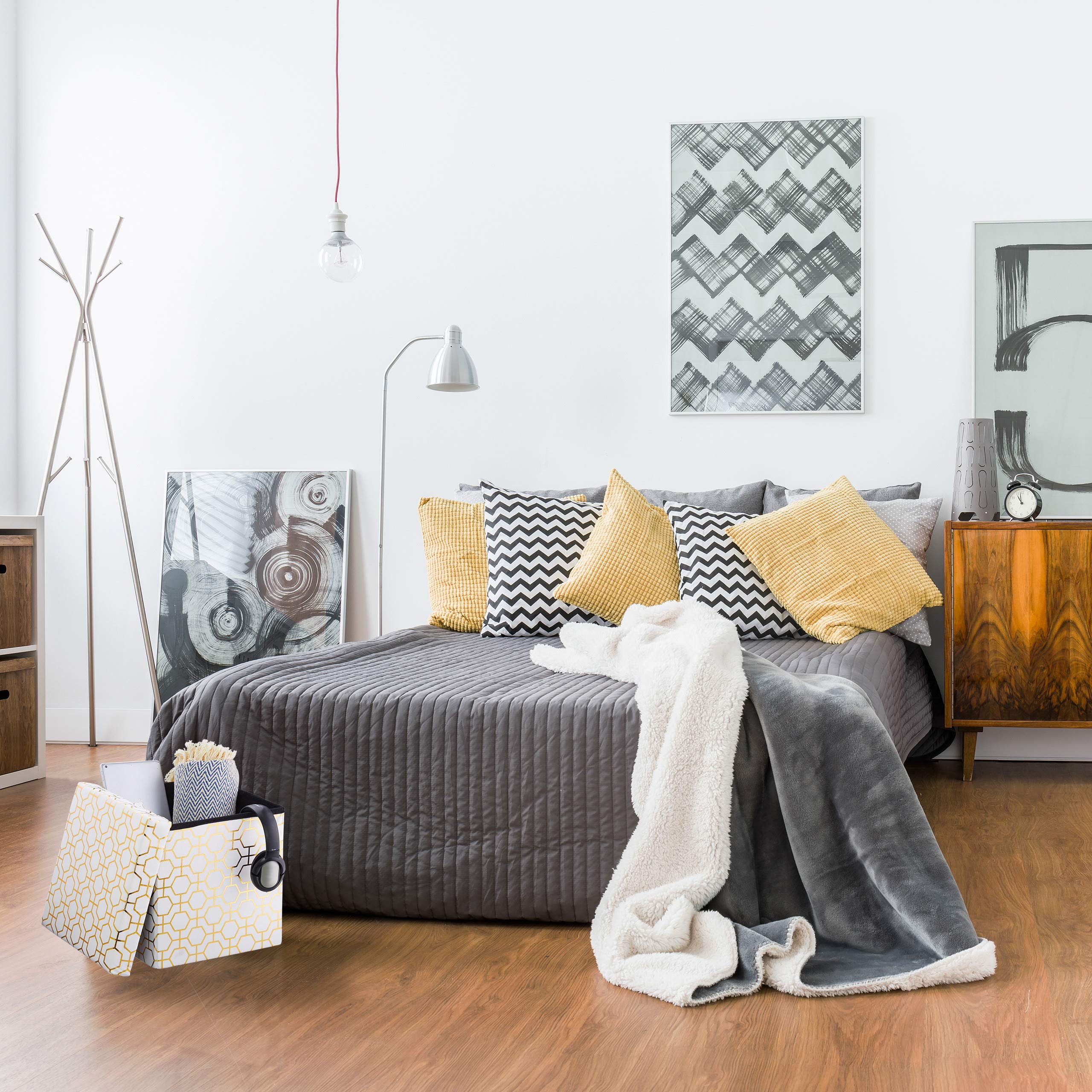 relaxdays-sitzw-rfel-faltbar-38x38x38-cm-wei-gold-40l image 4
