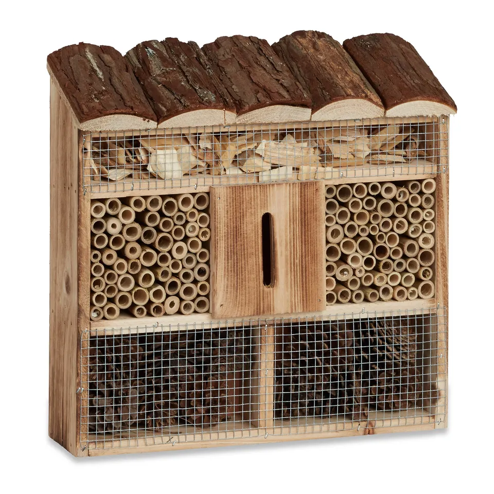 relaxdays-insektenhotel-zum-aufh-ngen-gefl-mmtes-holz-31-x-30-5-x-9-5-cm-natur image 1