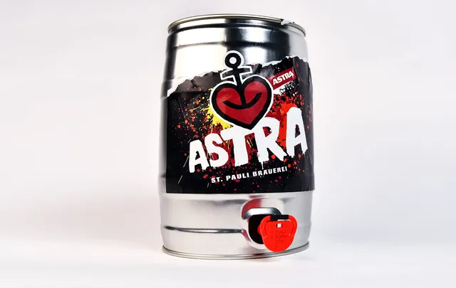 astra-st-pauli-brauerei-inkasso-ipa-5-liter-fass-mit-zapfhahn-4-5-vol image 1
