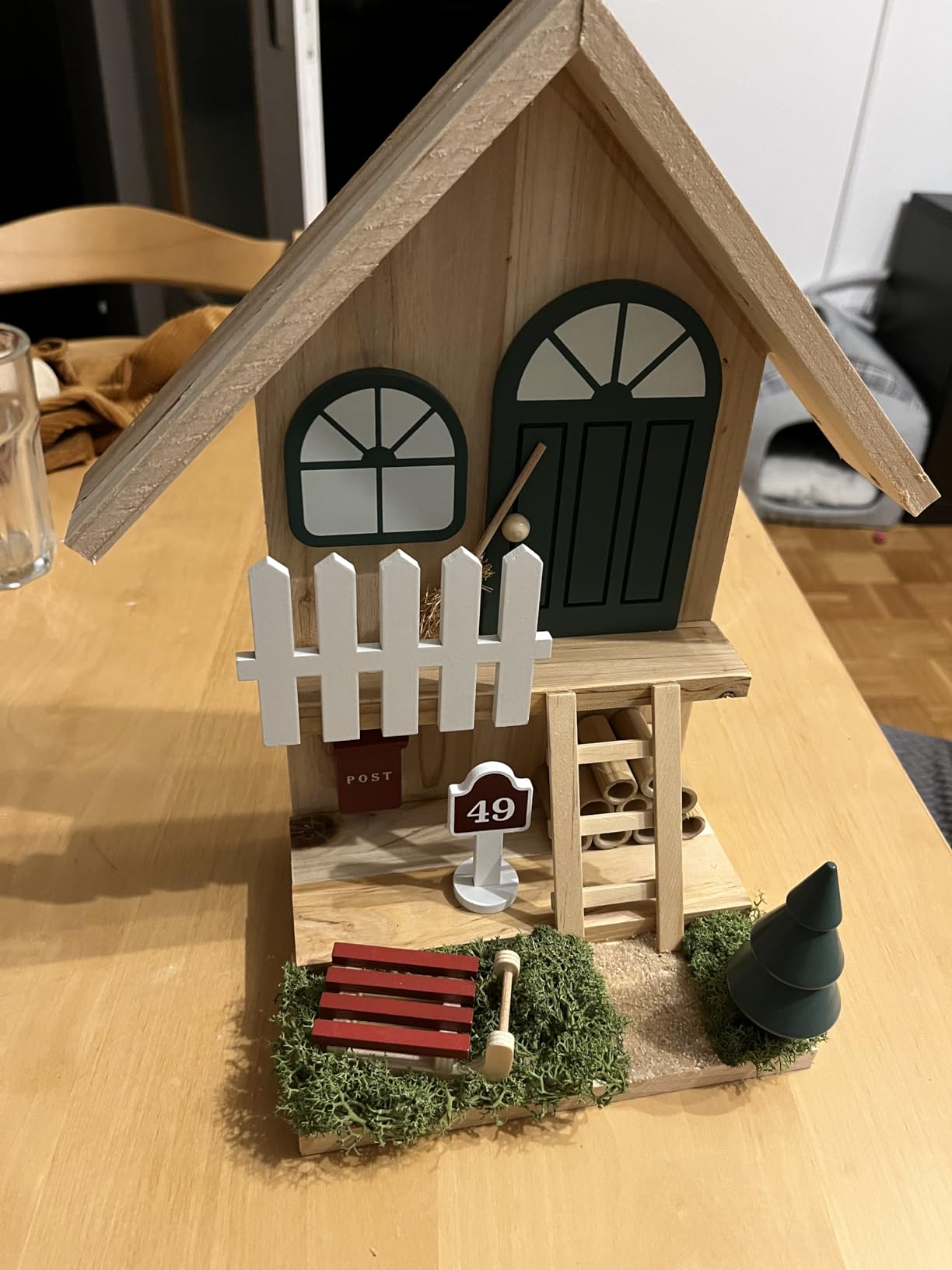 Schönes kleines Häuschen