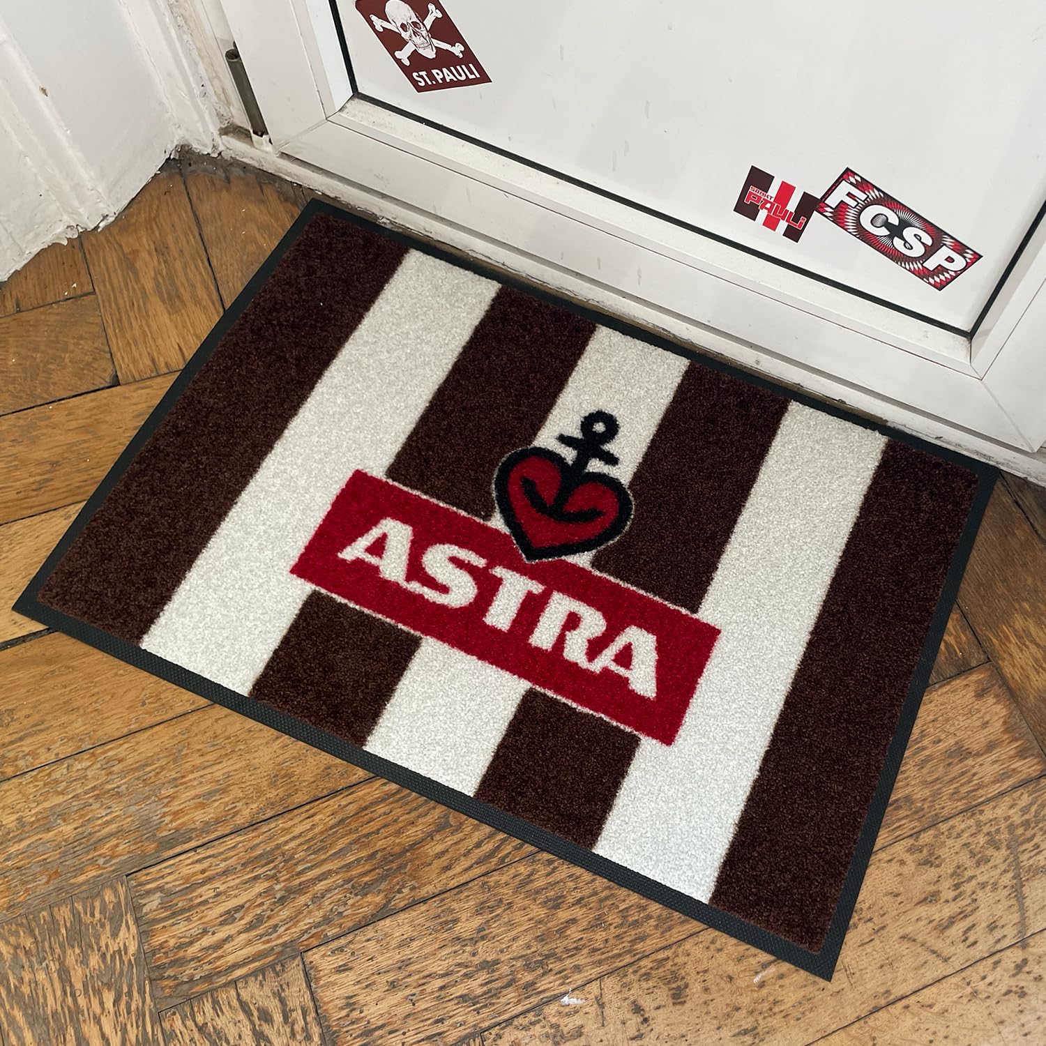 astra-bier-x-fc-st-pauli-fu-matte-waschbar-40-x-60-cm-braun-wei image 3