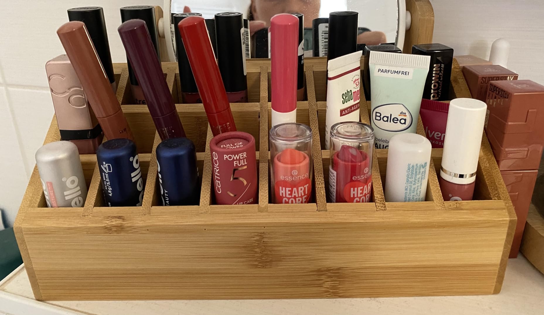 Endlich Ordnung in der Schminkschublade