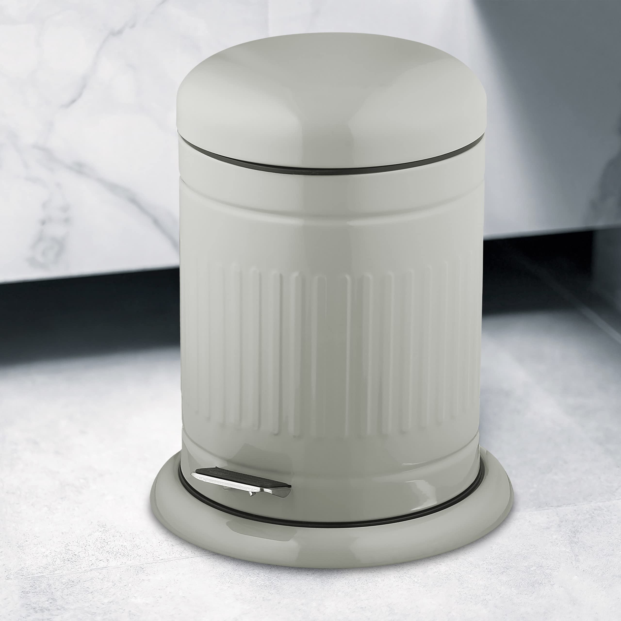 relaxdays-treteimer-3-liter-mit-absenkautomatik-metall-retro-kosmetikeimer-grau image 2