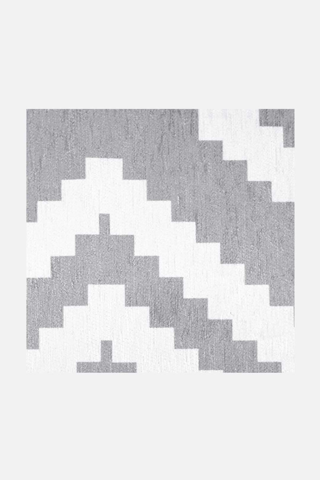 teppana-skandi-grau-teppich-waschbarer-teppich-grau-silber-geometrisch image 3
