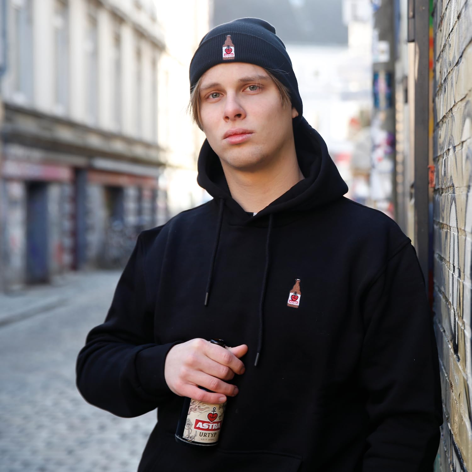 astra-x-fashion-drinks-hoodie-unisex-100-bio-baumwolle-schwarz image 5