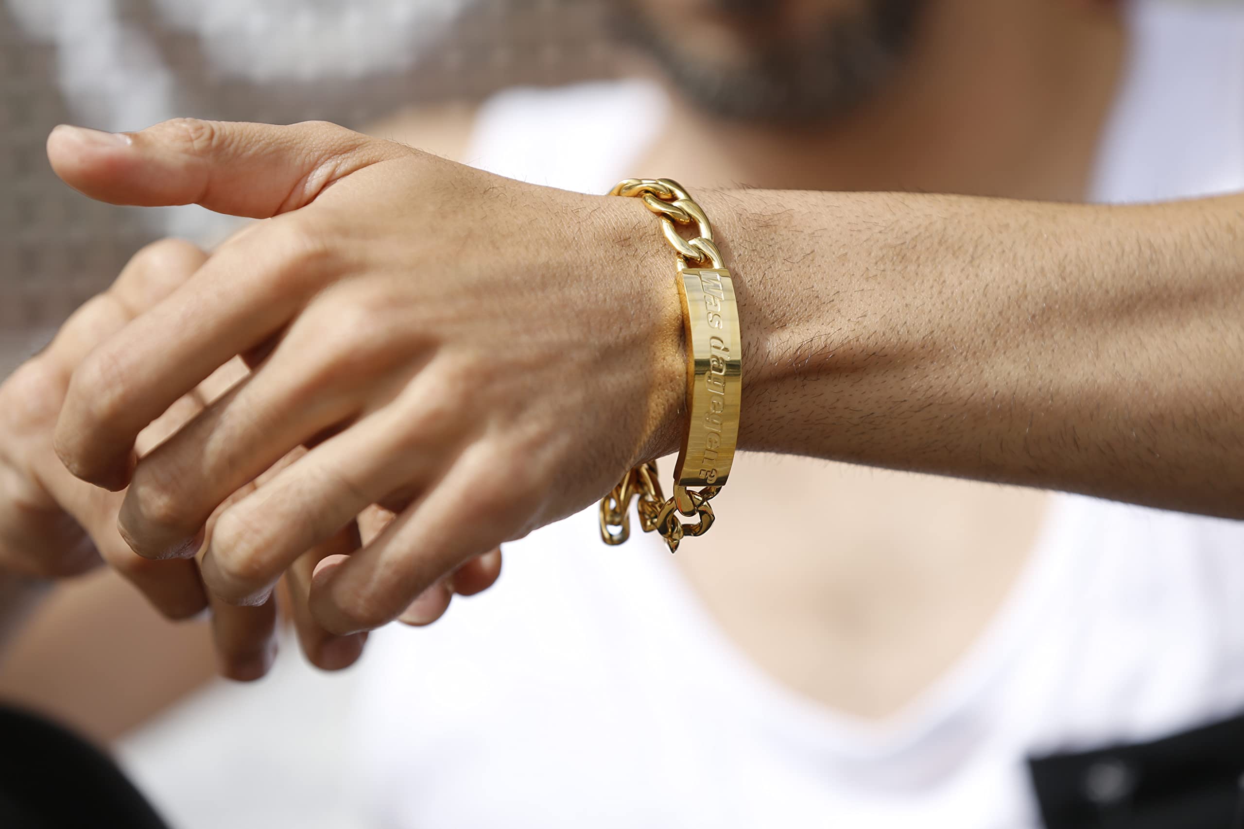 astra-armband-gold-aus-edelstahl-21-cm-gliederkette-12-mm-mit-plakette image 4