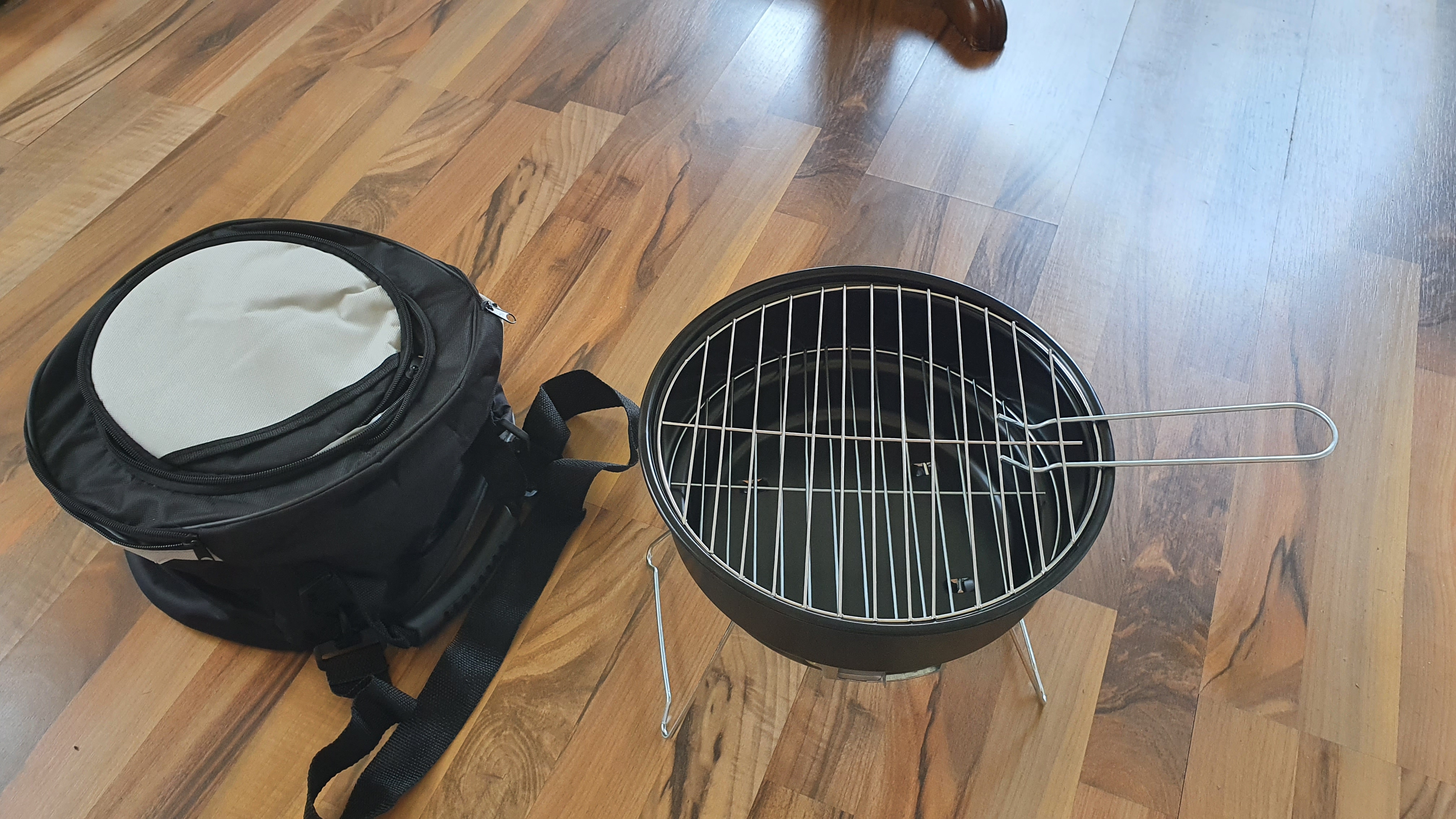 Kleiner praktischer Grill