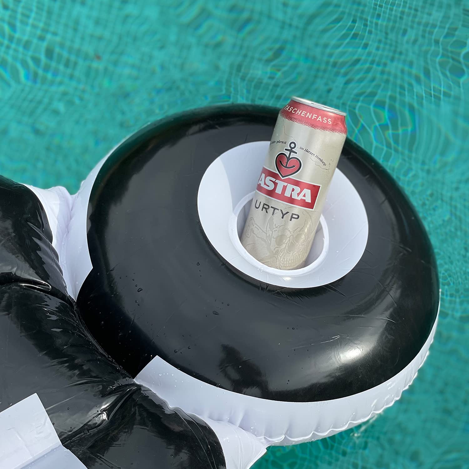 astra-bier-xxl-badeinsel-herzanker-aufblasbar-170-x-140-cm image 3