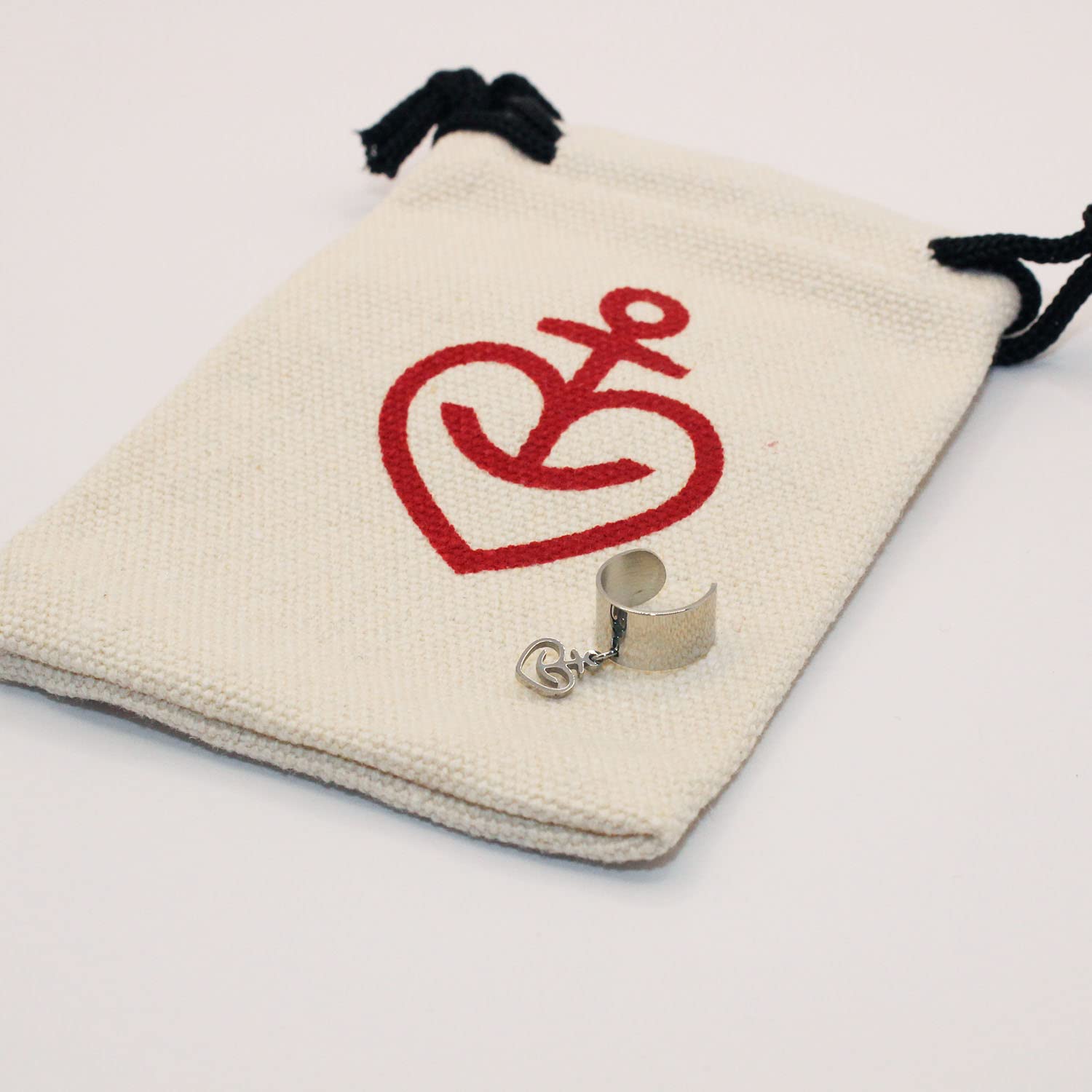 astra-big-ear-cuff-ohrklemme-mit-herzanker-anh-nger-aus-edelstahl image 3