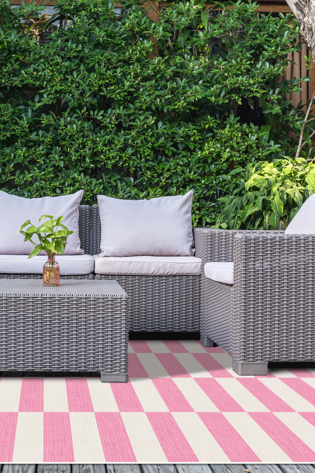 teppana-outdoor-isla-hibiskus-teppich-waschbarer-outdoor-indoor-teppich image 4