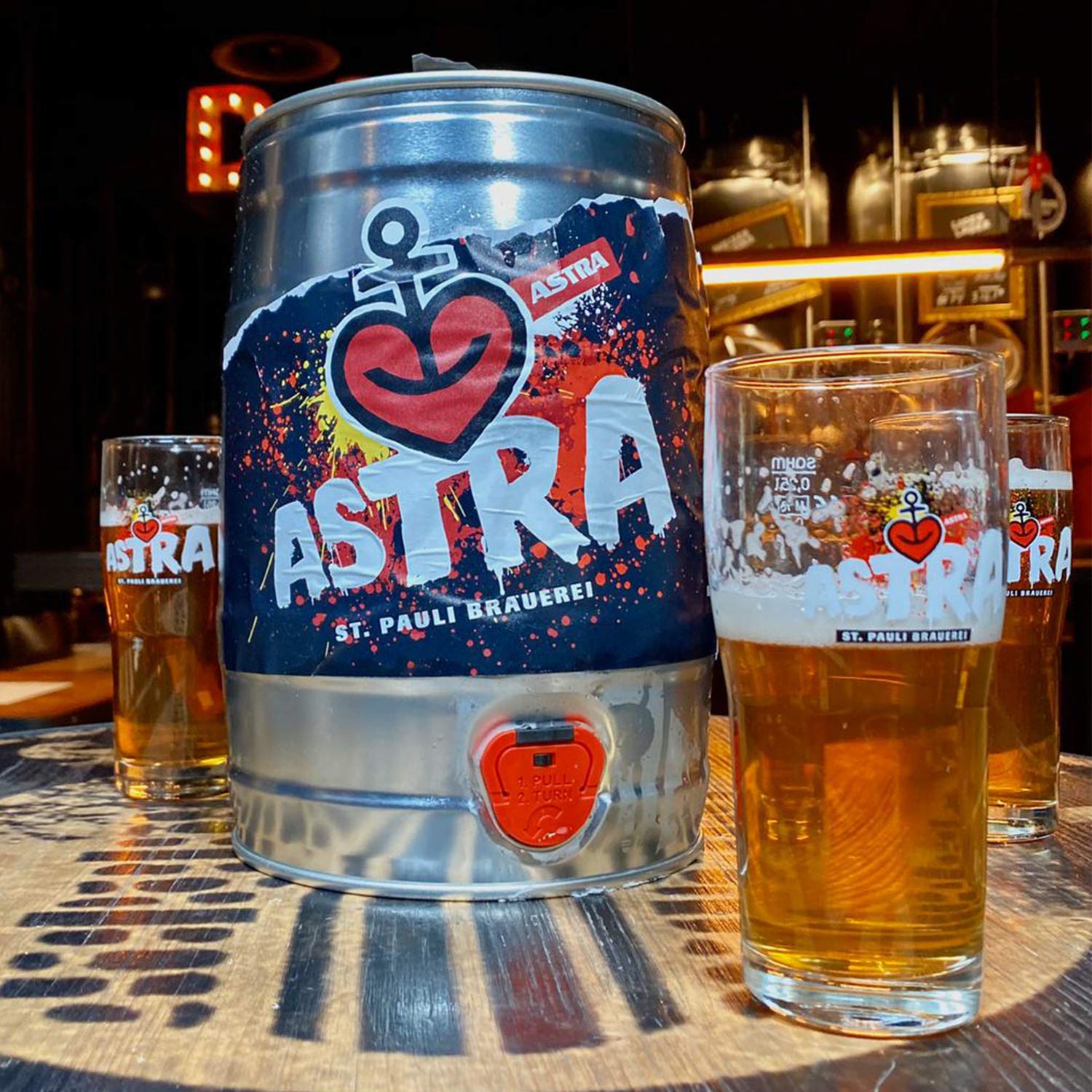 astra-st-pauli-brauerei-inkasso-ipa-5-liter-fass-mit-zapfhahn-4-5-vol image 4