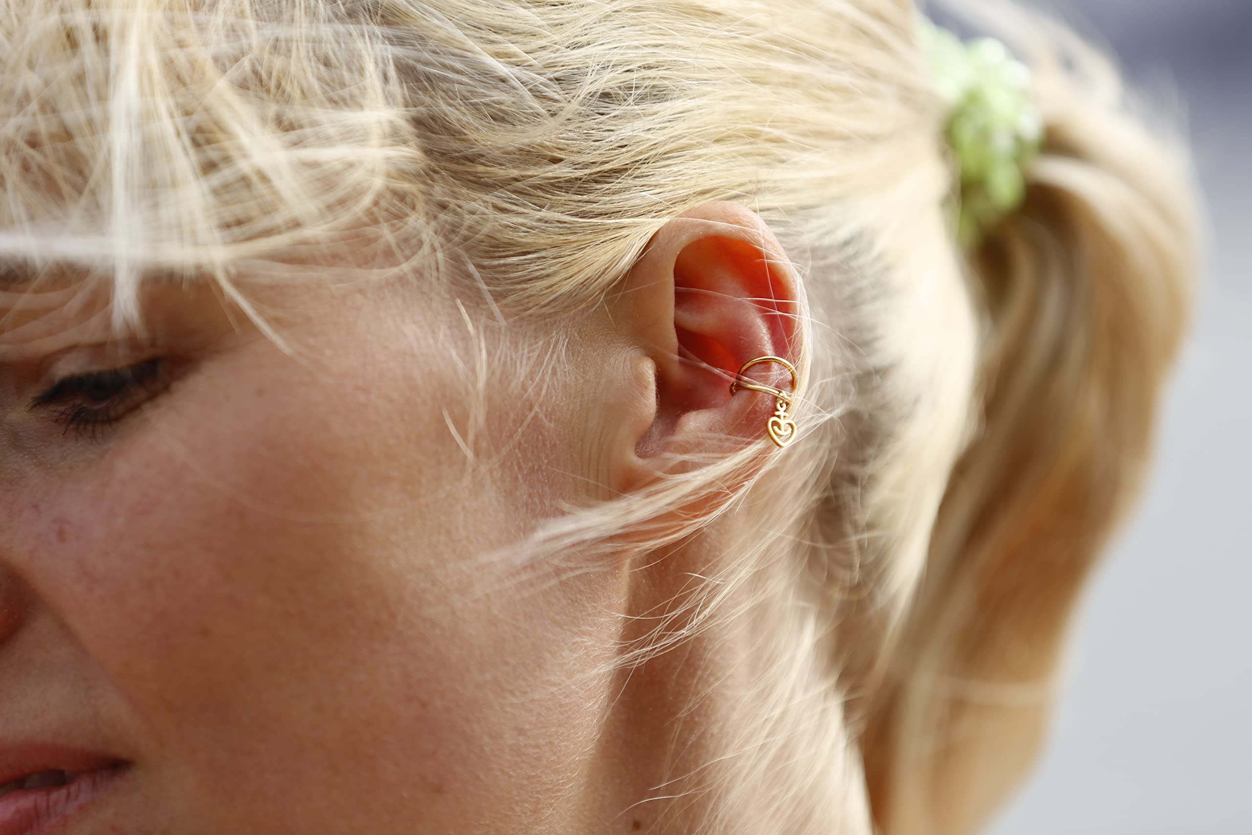 astra-two-rings-ear-cuff-ohrklemme-herzanker-edelstahl-gold-1-st-ck image 3