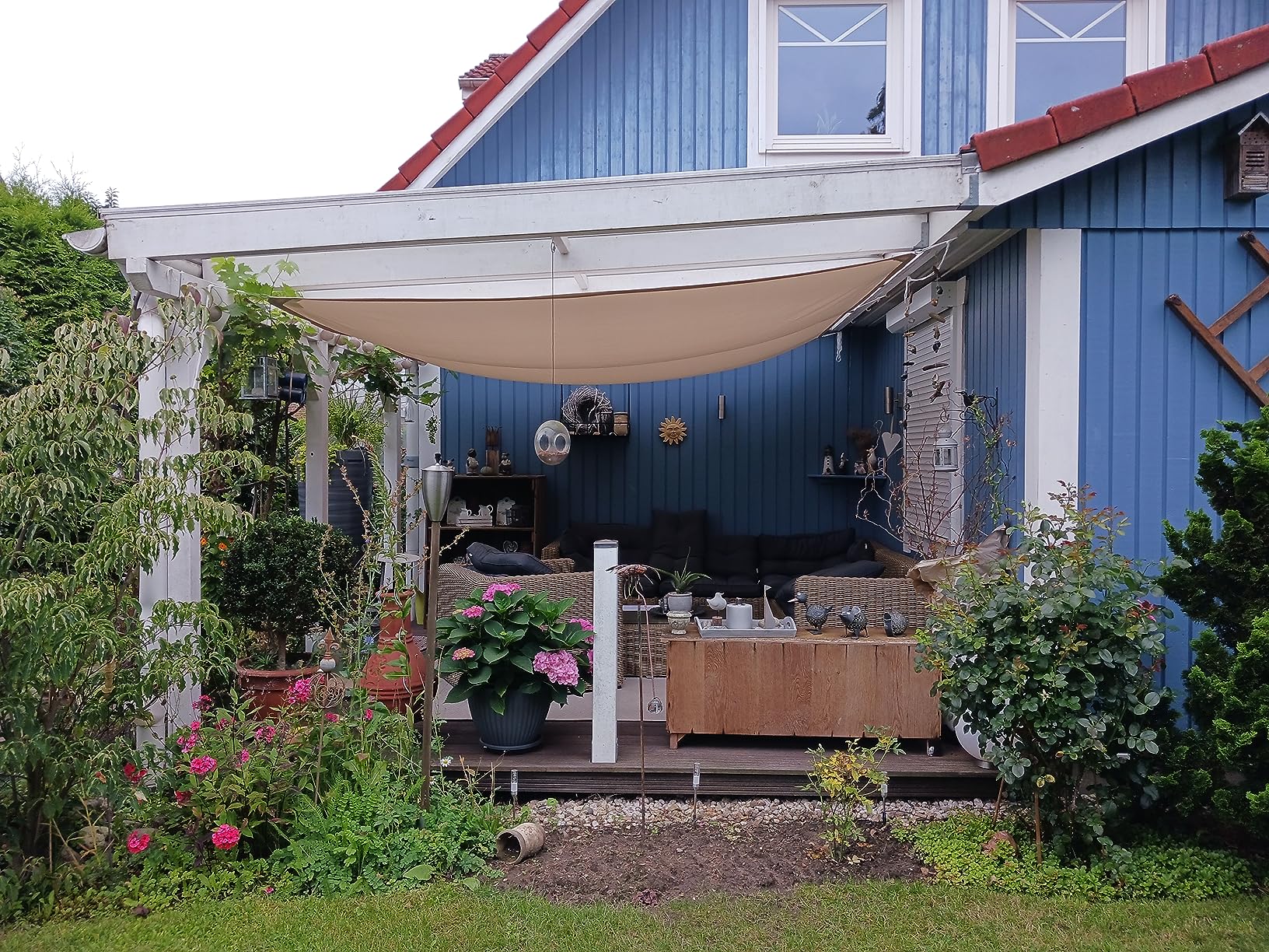 Passt perfekt über den Balkon