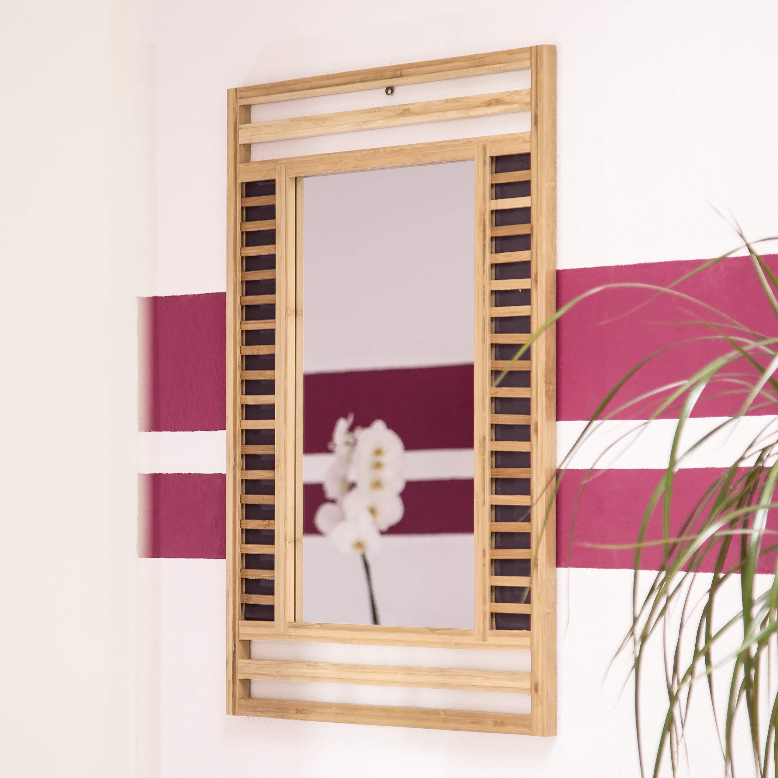 relaxdays-bambus-spiegel-70x50x2-cm-natur-wandspiegel-hochformat image 2
