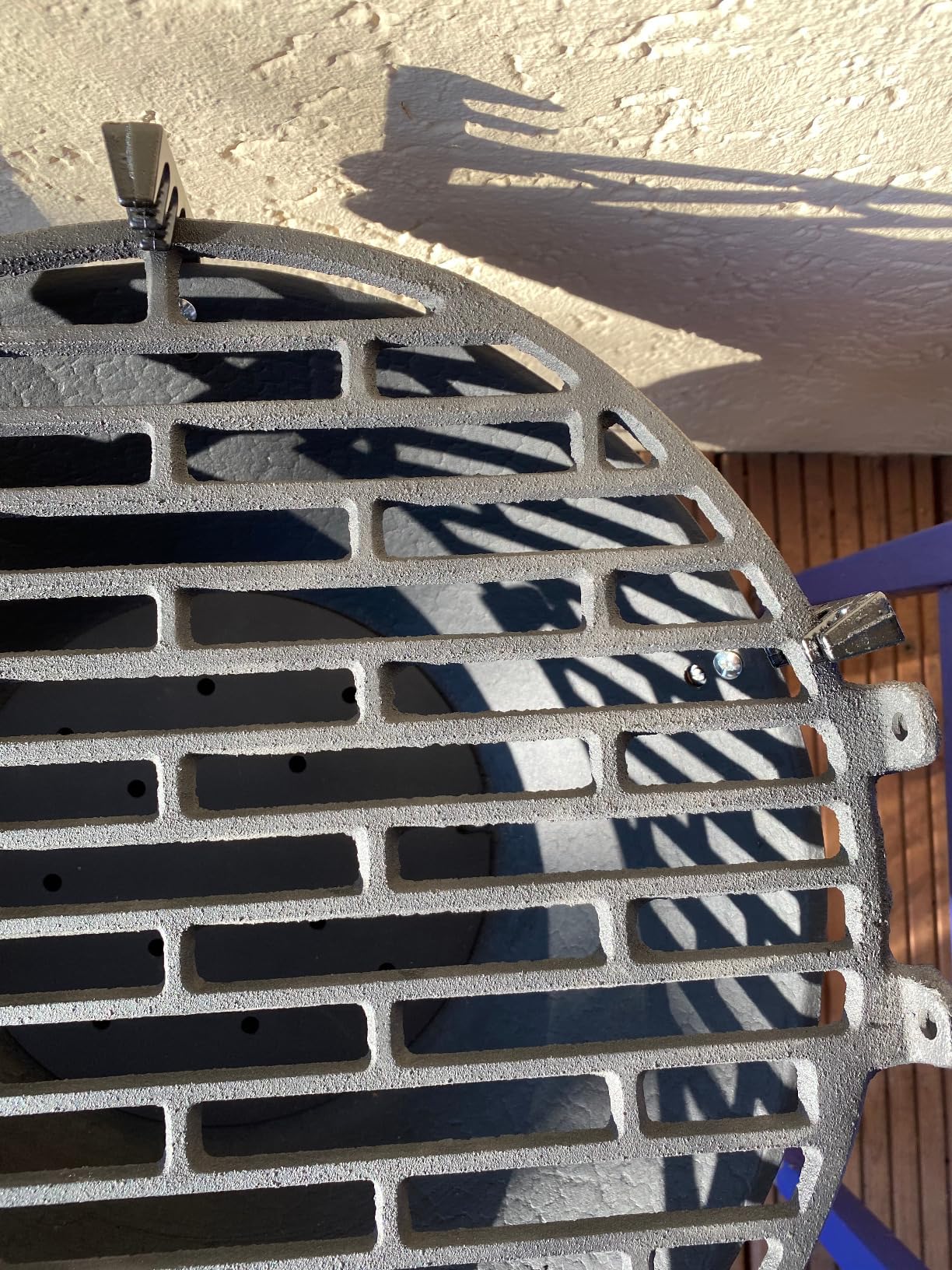 Farbe blättert ab