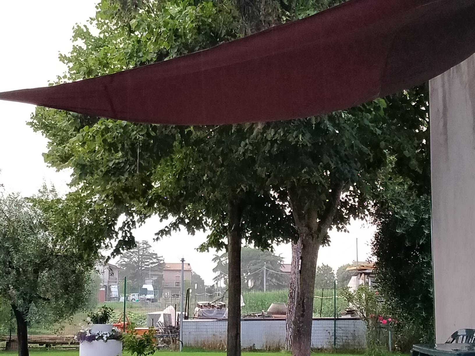 Endlich Schatten auf der Terrasse