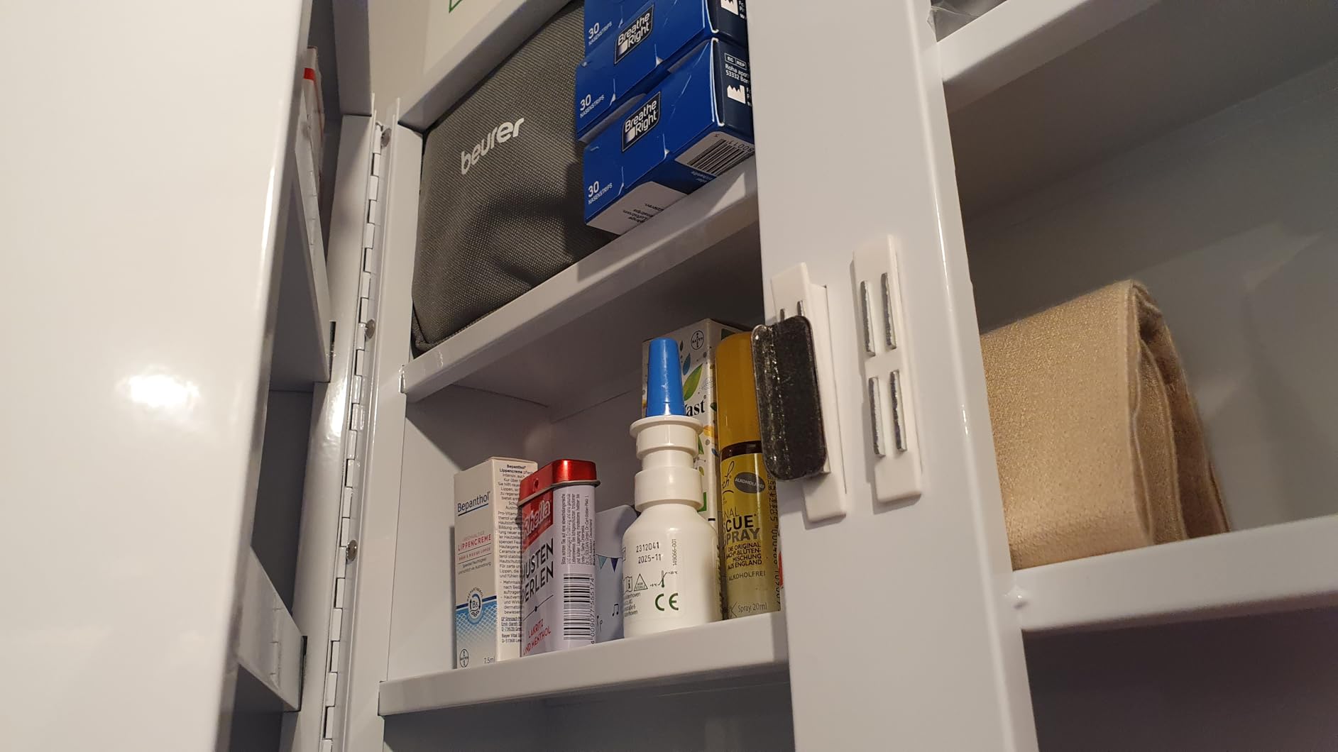 Praktisch, Montage fummelig